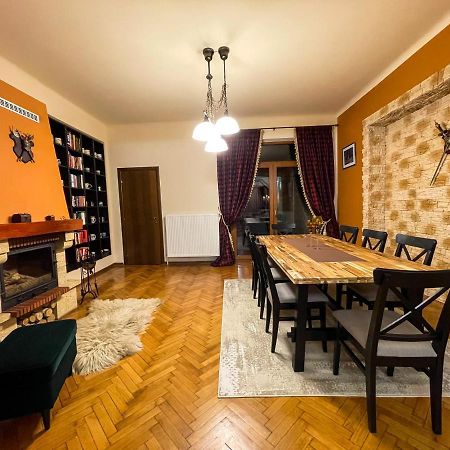 Central Apartment W/ Fire Place - Ground Floor Бухарест Экстерьер фото